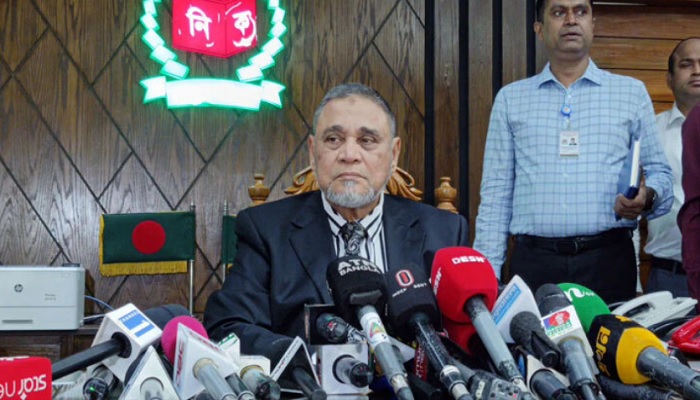 কোনো ব্লেম নিতে রাজি নই, শেষ পর্যন্ত লড়াই করবো: সিইসি কোনো ব্লেম নিতে রাজি নই, শেষ পর্যন্ত লড়াই করবো: সিইসি