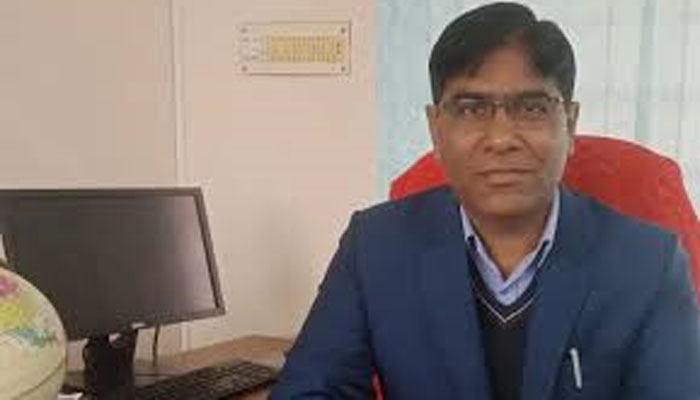 সংবাদ প্রকাশের পর সেই শিক্ষকের বিরুদ্ধে কমিটি গঠন