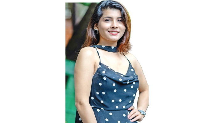 সিনেমায় আগ্রহী প্রিয়াঙ্কা চৌধুরী সিনেমায় আগ্রহী প্রিয়াঙ্কা চৌধুরী