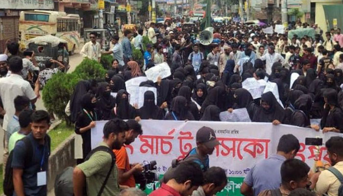 রংপুরে ‘লং মার্চ টু নেসকো’ কর্মসূচি পালন রংপুরে ‘লং মার্চ টু নেসকো’ কর্মসূচি পালন