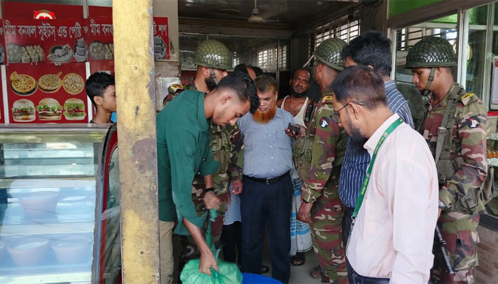 মেয়াদ ছাড়া রসমালাই, রং মিশিয়ে ঘি তৈরি করায় জরিমানা মেয়াদ ছাড়া রসমালাই, রং মিশিয়ে ঘি তৈরি করায় জরিমানা