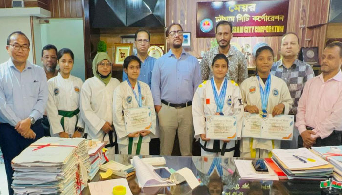 আন্তর্জাতিক তায়কোয়ান্দো প্রতিযোগিতায় পদক জিতল চসিকের শিক্ষার্থীরা আন্তর্জাতিক তায়কোয়ান্দো প্রতিযোগিতায় পদক জিতল চসিকের শিক্ষার্থীরা