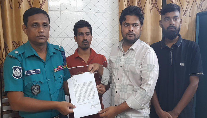 ছাত্রীদের 'যৌনকর্মী' বলা নেতার বিরুদ্ধে ছাত্রদলের মামলা