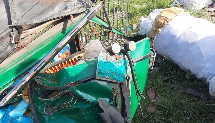 মানিকগঞ্জে ট্রাক-সিএনজি সংঘর্ষে নিহত ২ মানিকগঞ্জে ট্রাক-সিএনজি সংঘর্ষে নিহত ২