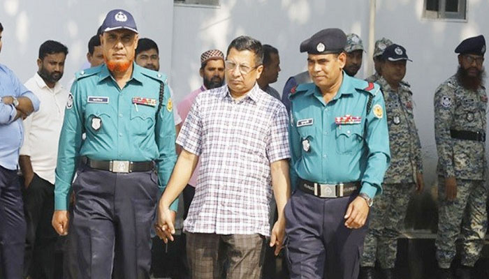 ব্যারিস্টার আরমানকে মুক্তির চেষ্টা করেছি: সাবেক আইজিপি মামুন ব্যারিস্টার আরমানকে মুক্তির চেষ্টা করেছি: সাবেক আইজিপি মামুন