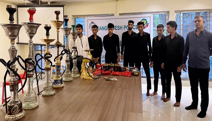 অননুমোদিত সিসা বার পরিচালনার অভিযোগে সেলিম প্রধানসহ গ্রেপ্তার ৯ অননুমোদিত সিসা বার পরিচালনার অভিযোগে সেলিম প্রধানসহ গ্রেপ্তার ৯