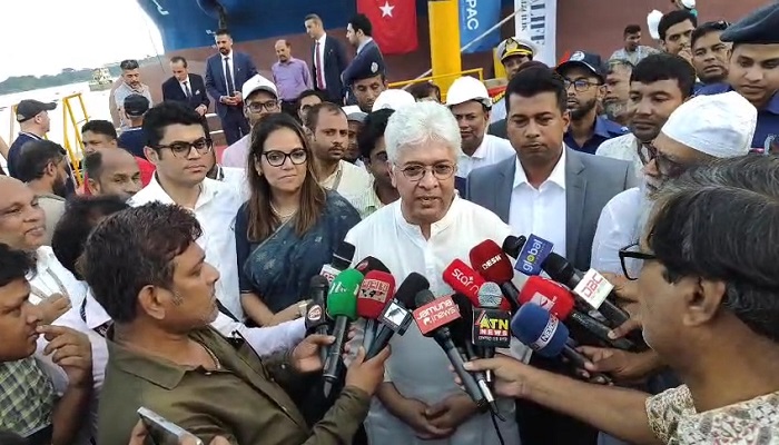 ‘দেশের পোশাক শিল্পের পর জাহাজ শিল্প এগিয়ে’ ‘দেশের পোশাক শিল্পের পর জাহাজ শিল্প এগিয়ে’