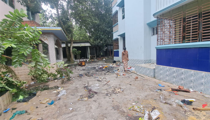 নূরাল পাগলার দরবার: এক অস্থির অধ্যায় নূরাল পাগলার দরবার: এক অস্থির অধ্যায়