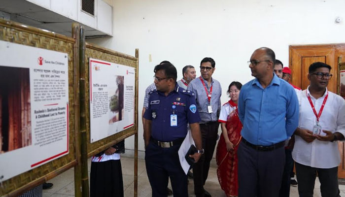 'ফটো ভয়েস': তোলা ছবি গল্পের মাধ্যমে উপস্থাপন করল শিশু-তরুণরা 'ফটো ভয়েস': তোলা ছবি গল্পের মাধ্যমে উপস্থাপন করল শিশু-তরুণরা