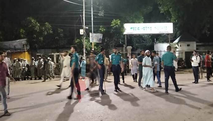 ডাকসুর ফলাফল ঘিরে থমথমে ঢাবি ক্যাম্পাস