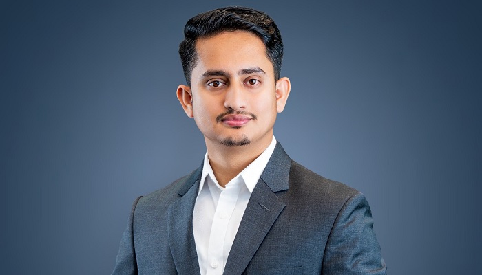 গুটিকয়েক বিকৃত মস্তিষ্কের ব্যবহারে কষ্ট নিবেন না স্যার গুটিকয়েক বিকৃত মস্তিষ্কের ব্যবহারে কষ্ট নিবেন না স্যার