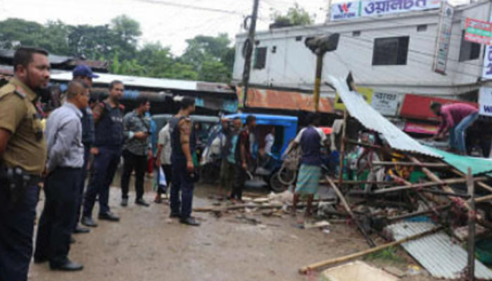 চট্টগ্রামে বোয়ালখালীতে রেলওয়ের দখলকৃত জমি উদ্ধার চট্টগ্রামে বোয়ালখালীতে রেলওয়ের দখলকৃত জমি উদ্ধার