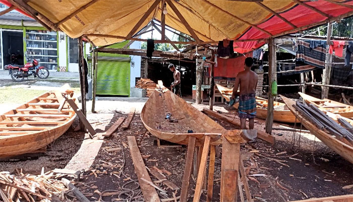 পাটকেলঘাটায় সুনাম ছড়াচ্ছে নৌকা, বাড়ছে কর্মসংস্থান পাটকেলঘাটায় সুনাম ছড়াচ্ছে নৌকা, বাড়ছে কর্মসংস্থান