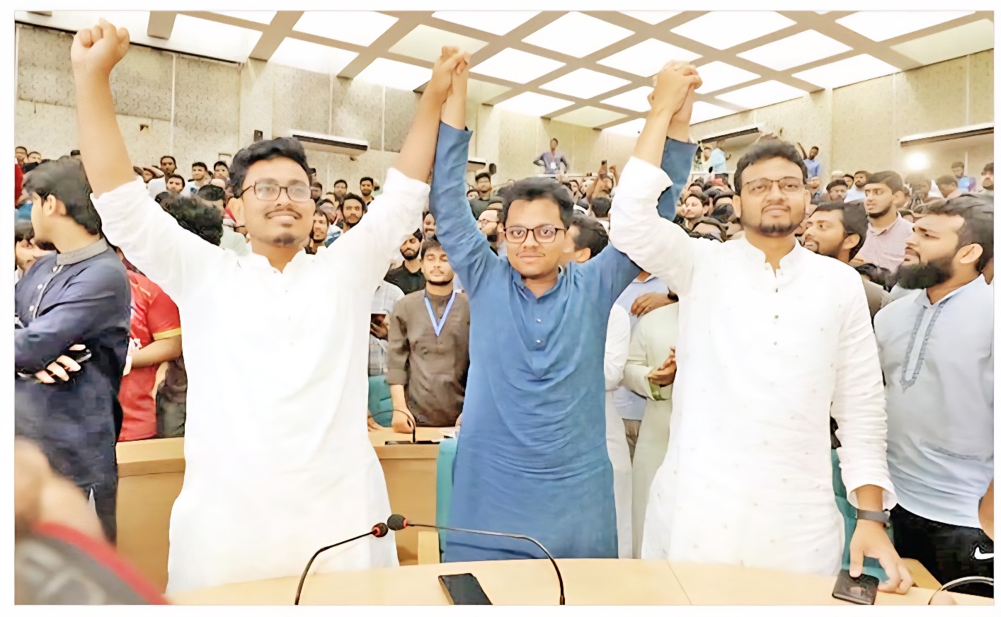 ডাকসুর ইতিহাসে নতুন অধ্যায়ের সূচনা-  ঐক্যবদ্ধ শিক্ষার্থী জোট