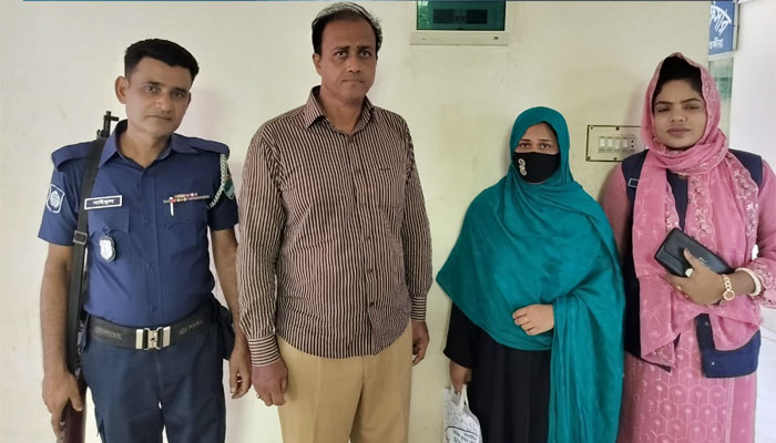 অনৈতিক কাজের অভিযোগ, স্কুলশিক্ষক ও আয়াকে আদালতে প্রেরণ অনৈতিক কাজের অভিযোগ, স্কুলশিক্ষক ও আয়াকে আদালতে প্রেরণ