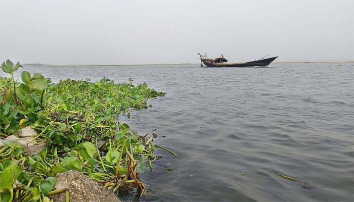 আবারও বাড়ছে তিন নদীর পানি