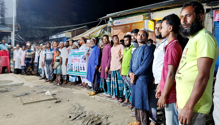 শ্রমিক কালীপদ সূত্রধর হত্যার বিচারের দাবিতে মানববন্ধন শ্রমিক কালীপদ সূত্রধর হত্যার বিচারের দাবিতে মানববন্ধন