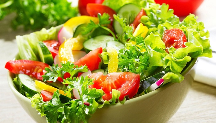 দুপুরে খাবারের আগে সালাদ খাওয়ার স্বাস্থ্য উপকারিতা দুপুরে খাবারের আগে সালাদ খাওয়ার স্বাস্থ্য উপকারিতা