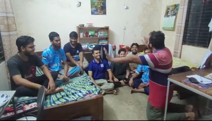 আবিদের বক্তব্য নিয়ে ইবি শিবির কর্মীদের ব্যঙ্গ, যা বললেন অভিযুক্তরা