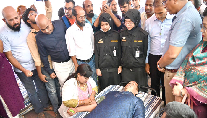 নারায়ণগঞ্জে ‘তারুণ্যের উৎসব ২০২৫’ উদ্বোধন: রক্তদান কর্মসূচি শুরু নারায়ণগঞ্জে ‘তারুণ্যের উৎসব ২০২৫’ উদ্বোধন: রক্তদান কর্মসূচি শুরু