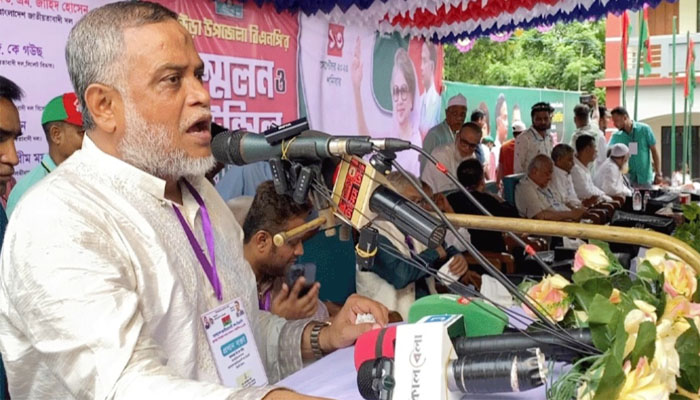 ‘আ. লীগের মন্ত্রী-এমপিরা পালিয়ে গেলেও তাদের ‘বীজ’ রেখে গেছে’ ‘আ. লীগের মন্ত্রী-এমপিরা পালিয়ে গেলেও তাদের ‘বীজ’ রেখে গেছে’