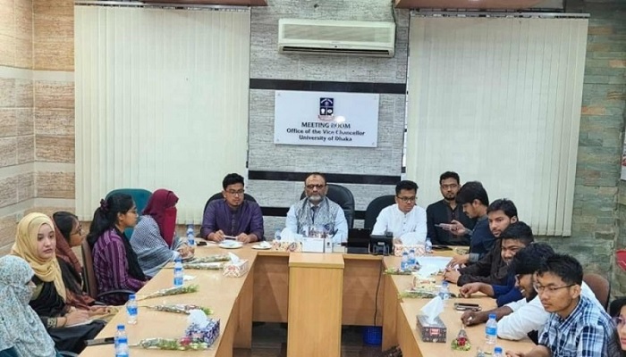 ডাকসুর প্রথম সভা অনুষ্ঠিত, সিনেট সদস্য হচ্ছেন ৫ ছাত্র প্রতিনিধি ডাকসুর প্রথম সভা অনুষ্ঠিত, সিনেট সদস্য হচ্ছেন ৫ ছাত্র প্রতিনিধি