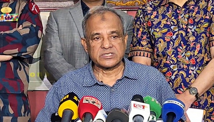 ফরিদপুরে সড়ক অবরোধকারীরা বিকেলের মধ্যে না সরলে ব্যবস্থা ফরিদপুরে সড়ক অবরোধকারীরা বিকেলের মধ্যে না সরলে ব্যবস্থা