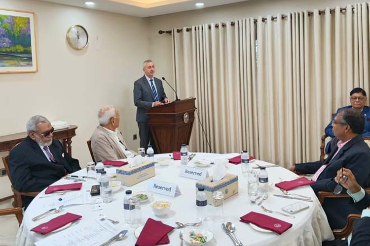 নির্বাচিত সরকারের সাথে কাজ করার অপেক্ষায় আছি : মাইকেল মুলার নির্বাচিত সরকারের সাথে কাজ করার অপেক্ষায় আছি : মাইকেল মুলার