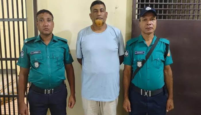 রংপুরে আ.লীগ নেতাকে আটক করে পুলিশে সোপর্দ