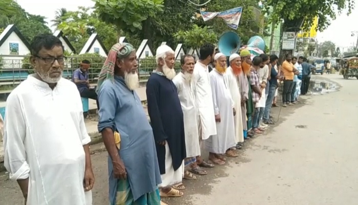 সারের কৃত্রিম সংকট সৃষ্টির প্রতিবাদে কুড়িগ্রামে বিক্ষোভ