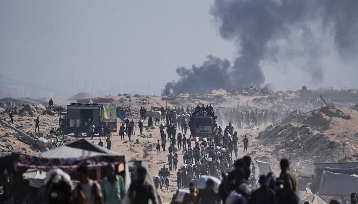 গাজায় তীব্র হামলা, শহর ছাড়তে বাধ্য হাজারো ফিলিস্তিনি গাজায় তীব্র হামলা, শহর ছাড়তে বাধ্য হাজারো ফিলিস্তিনি
