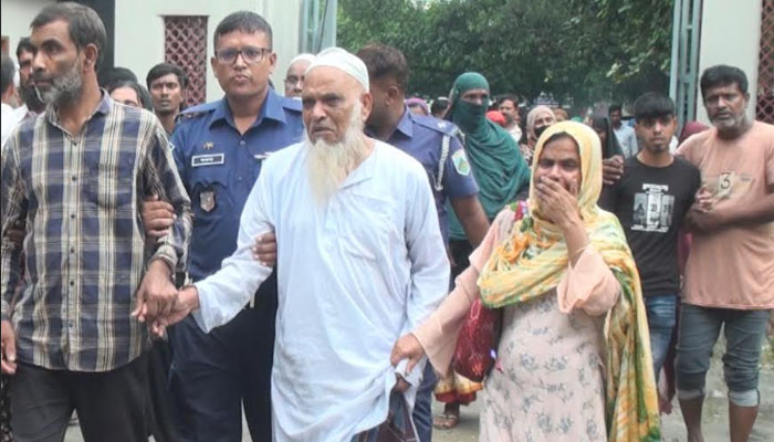 সিরাজগঞ্জে চাঞ্চল্যকর হত্যা মামলায় ৪ জনের যাবজ্জীবন সিরাজগঞ্জে চাঞ্চল্যকর হত্যা মামলায় ৪ জনের যাবজ্জীবন