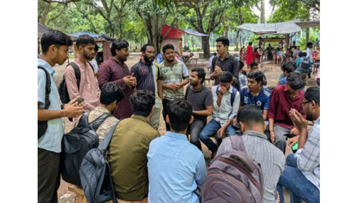 রাকসু নির্বাচন পেছানো নিয়ে শঙ্কা; ২৪ ঘণ্টার আল্টিমেটাম