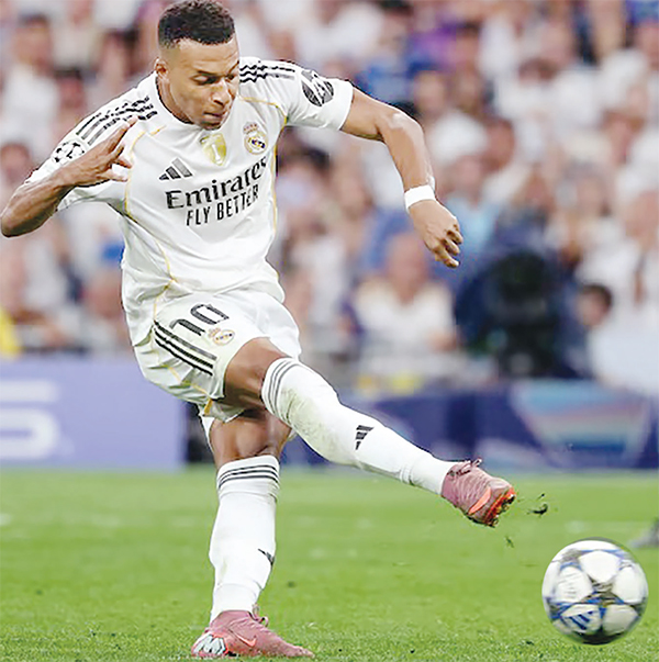 এমবাপ্পের জোড়া পেনাল্টি গোলে রক্ষা রিয়াল মাদ্রিদের