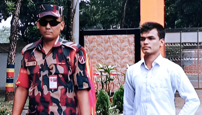 বিজিবিতে চাকরি পেলেন সেই ফেলানীর ছোট ভাই