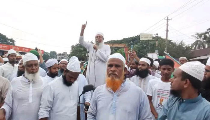 ইসলামের পক্ষে ভোট দিয়ে দেশকে চাঁদাবাজ-সন্ত্রাস মুক্ত করুন: মুফতি শারাফাত ইসলামের পক্ষে ভোট দিয়ে দেশকে চাঁদাবাজ-সন্ত্রাস মুক্ত করুন: মুফতি শারাফাত