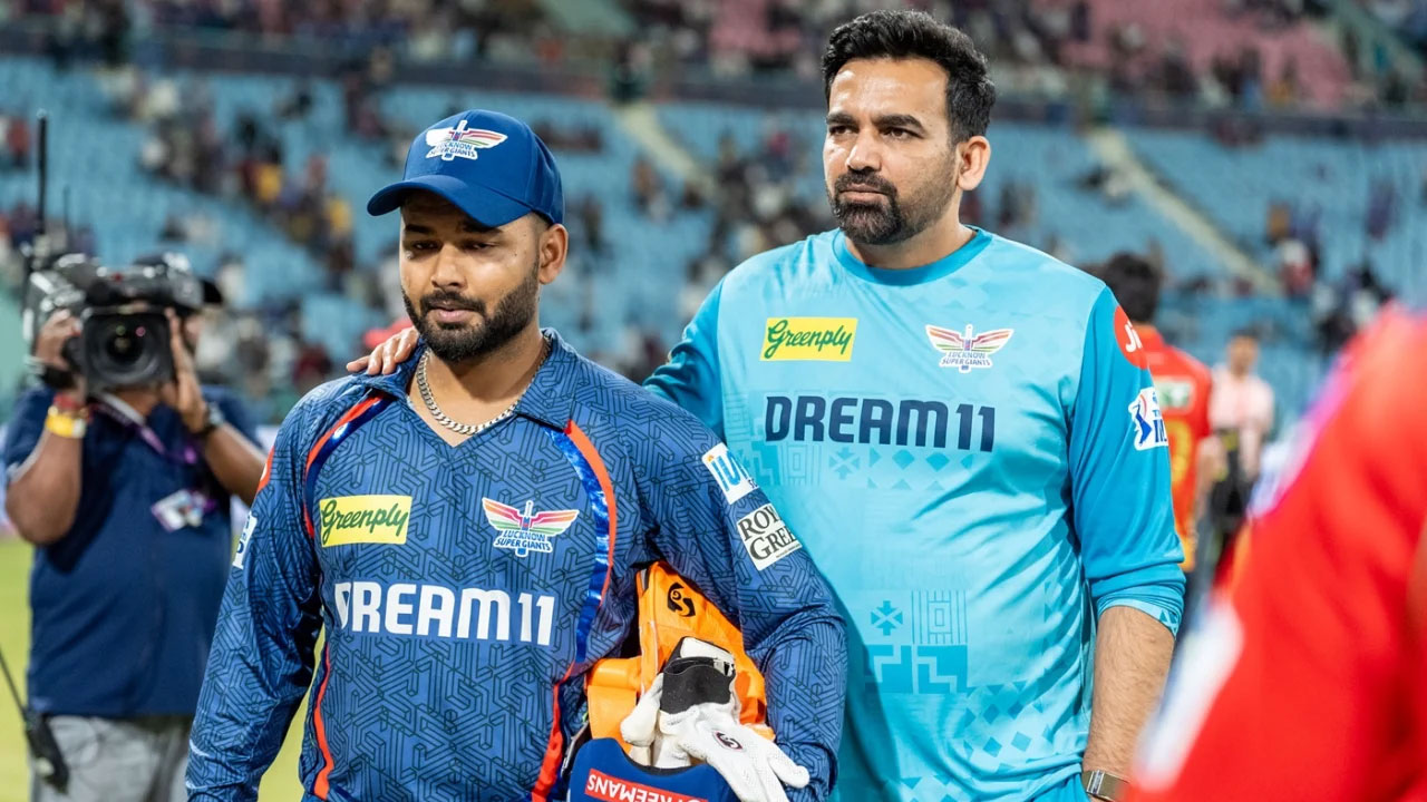 লক্ষ্ণৌর মেন্টরের পদ ছাড়লেন জহির লক্ষ্ণৌর মেন্টরের পদ ছাড়লেন জহির