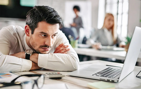 কাজের একঘেঁয়েমি দূর করার উপায় কাজের একঘেঁয়েমি দূর করার উপায়