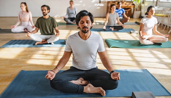 অনিদ্রা দূর করুন যোগাসনে অনিদ্রা দূর করুন যোগাসনে