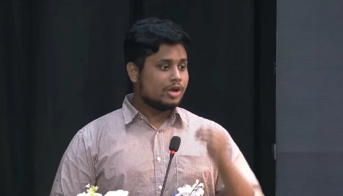 সব দলের পরামর্শে সরকার গঠিত হলেও ব্যর্থতার দায় দেওয়া হয় এনসিপিকে: হাসনাত সব দলের পরামর্শে সরকার গঠিত হলেও ব্যর্থতার দায় দেওয়া হয় এনসিপিকে: হাসনাত