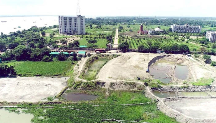 নারায়ণগঞ্জে ৭০ বছর ধরে বেদখল ২৩ একর জমি, উদ্ধার করলেন ডিসি নারায়ণগঞ্জে ৭০ বছর ধরে বেদখল ২৩ একর জমি, উদ্ধার করলেন ডিসি