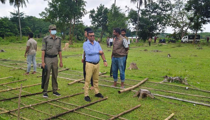 ধারাবাহিক অভিযানেও থামছে না কক্সবাজারের বনভূমি দখলের চেষ্টা ধারাবাহিক অভিযানেও থামছে না কক্সবাজারের বনভূমি দখলের চেষ্টা