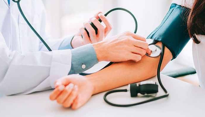 উচ্চ রক্তচাপ নিয়ন্ত্রণে যা করবেন উচ্চ রক্তচাপ নিয়ন্ত্রণে যা করবেন