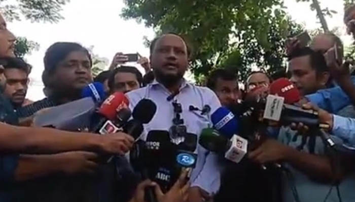 রাবিতে স্থগিতই থাকছে পোষ্য কোটা, কমপ্লিট শাটডাউনের ঘোষণা রাবিতে স্থগিতই থাকছে পোষ্য কোটা, কমপ্লিট শাটডাউনের ঘোষণা