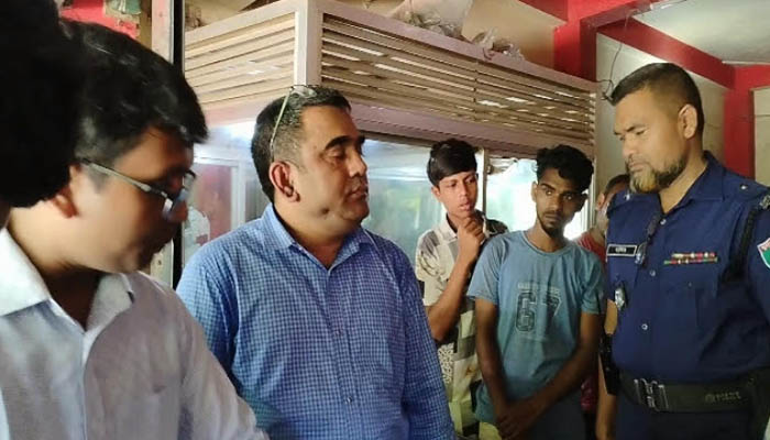 চুয়াডাঙ্গায় ভোক্তা অধিকারের অভিযান, ৪০ হাজার টাকা জরিমানা চুয়াডাঙ্গায় ভোক্তা অধিকারের অভিযান, ৪০ হাজার টাকা জরিমানা