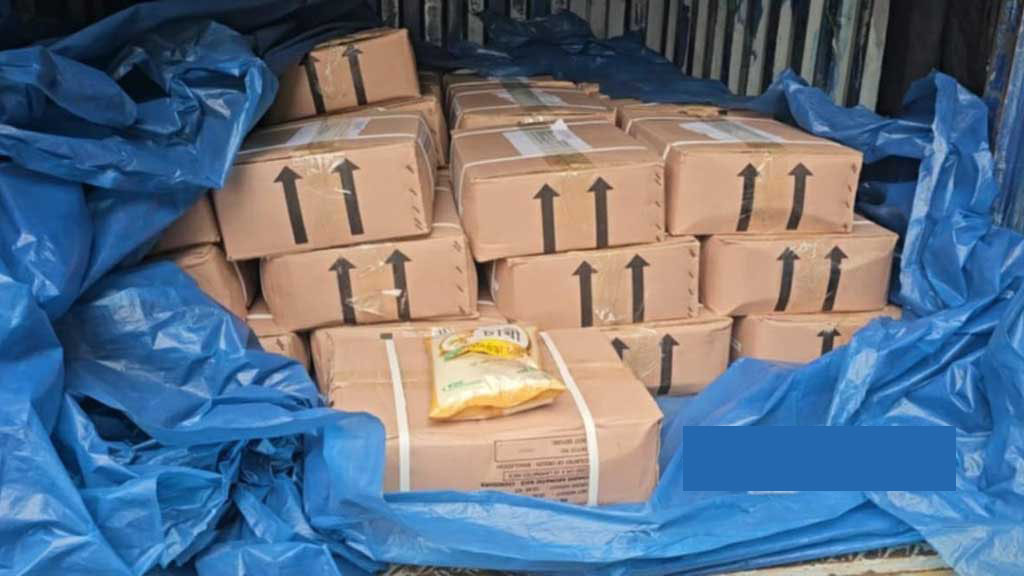 দুর্গাপূজায় উপহার হিসেবে ভারতে পাঠানো হল ৫০০ কেজি চিনিগুড়া চাল