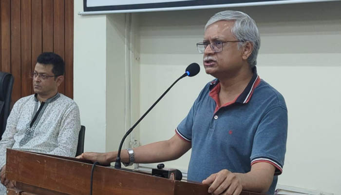 নির্বাচন কমিশনের সিদ্ধান্ত অক্ষর অক্ষরে পালন করতে হবে: রাবি উপাচার্য