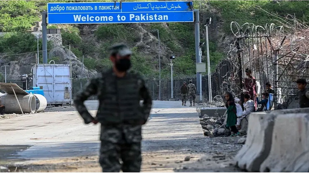 পাকিস্তানের সীমান্তবর্তী অঞ্চলে বিমান হামলা, নিহত অন্তত ৩০ বেসামরিক পাকিস্তানের সীমান্তবর্তী অঞ্চলে বিমান হামলা, নিহত অন্তত ৩০ বেসামরিক