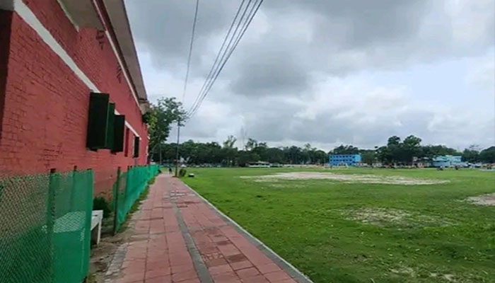 বড় মাঠে ফিরে এসেছে প্রাণ: প্রশাসক ও ছাত্র আন্দোলনের যৌথ উদ্যোগ