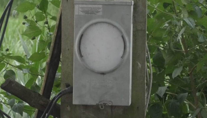 মিটার চুরি করে মোবাইল নম্বর দিচ্ছে চোর, টাকা পাঠালেই ফেরত মিটার চুরি করে মোবাইল নম্বর দিচ্ছে চোর, টাকা পাঠালেই ফেরত